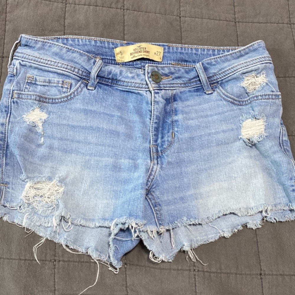 Hollister Ultra Low Rise Destroyed Boyfriend Denim Shorts | Size 27